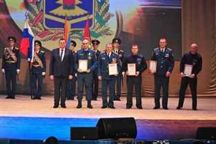 В Брянске прошли торжества в честь Дня спасателя Российской Федерации и 28-летия МЧС России.