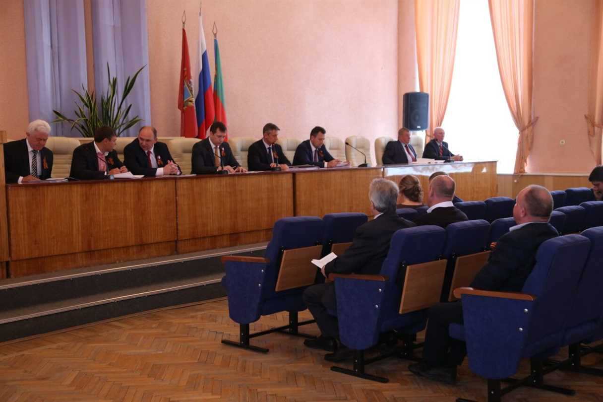Клинцовские депутаты провели заседание городского Совета