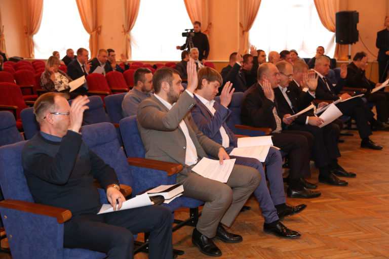 Депутаты Клинцовского городского Совета народных депутатов провели внеочердное заседание