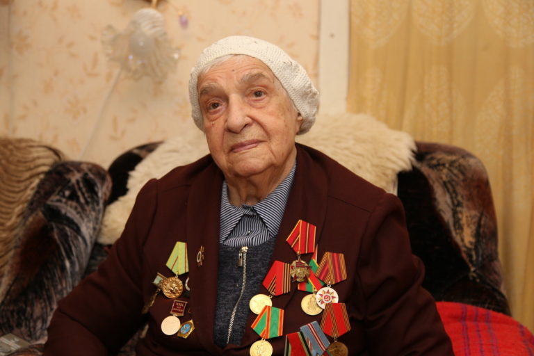 Участнице Сталинградской битвы из Клинцов исполнилось 102 года.