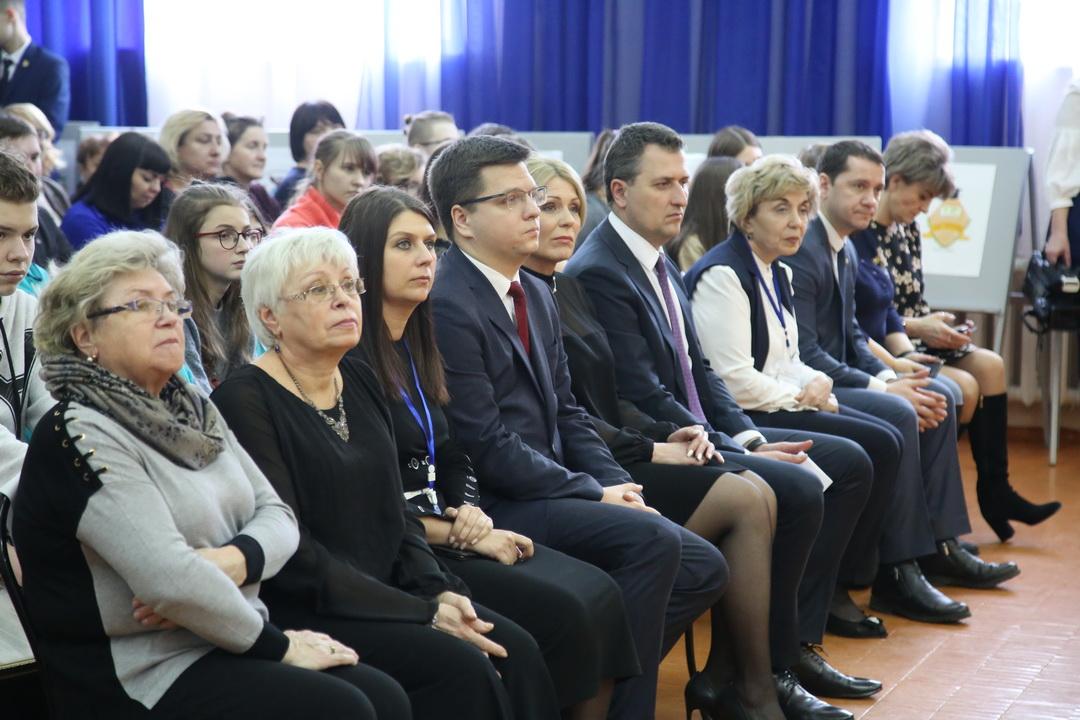 В Клинцах открыли клуб "Юный дипломат".