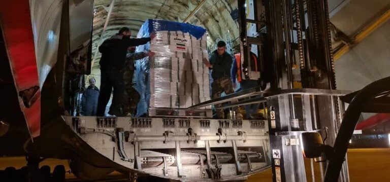 14-й самолет из Ирана доставили гумпромощь в Алеппо для пострадавших при землетрясении