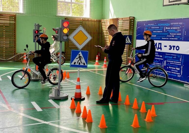 В Брянске прошел областной конкурс отрядов ЮИД «Безопасное колесо — 2024»